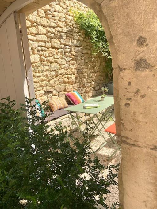 Le Clos Du Rempart - 2 A 4 Pers. Saint-Restitut Zewnętrze zdjęcie
